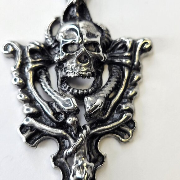 Skull Key Pendant Stainless Steel - Picture 2 of 9